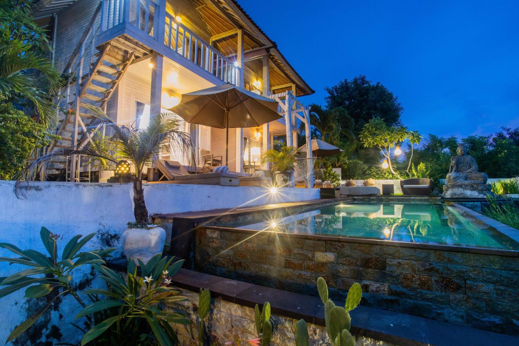 The Puncak Private Villa レンボンガン島 エクステリア 写真