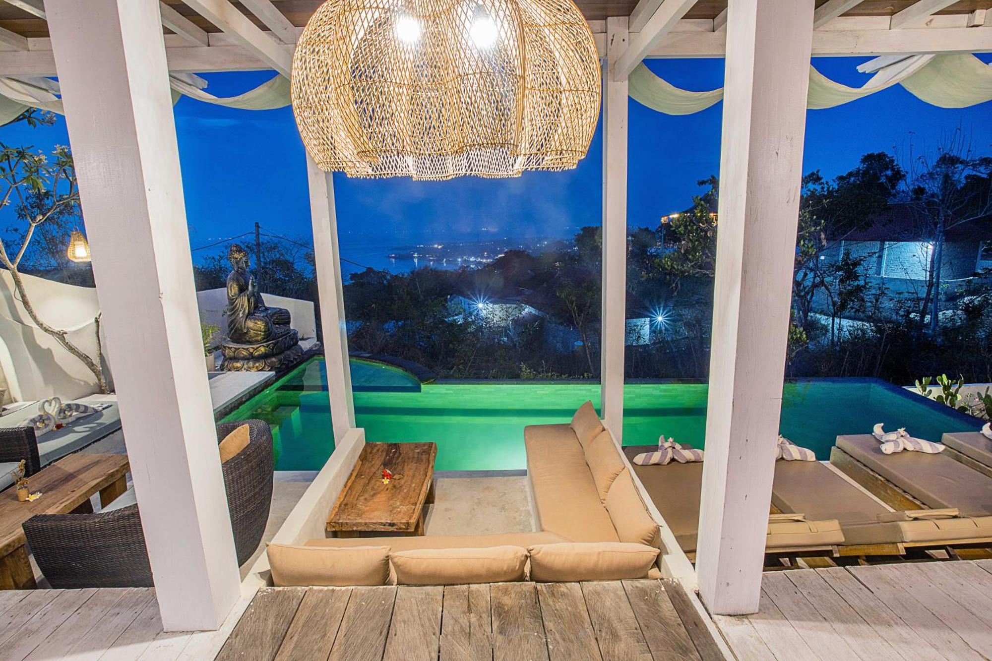 The Puncak Private Villa レンボンガン島 エクステリア 写真