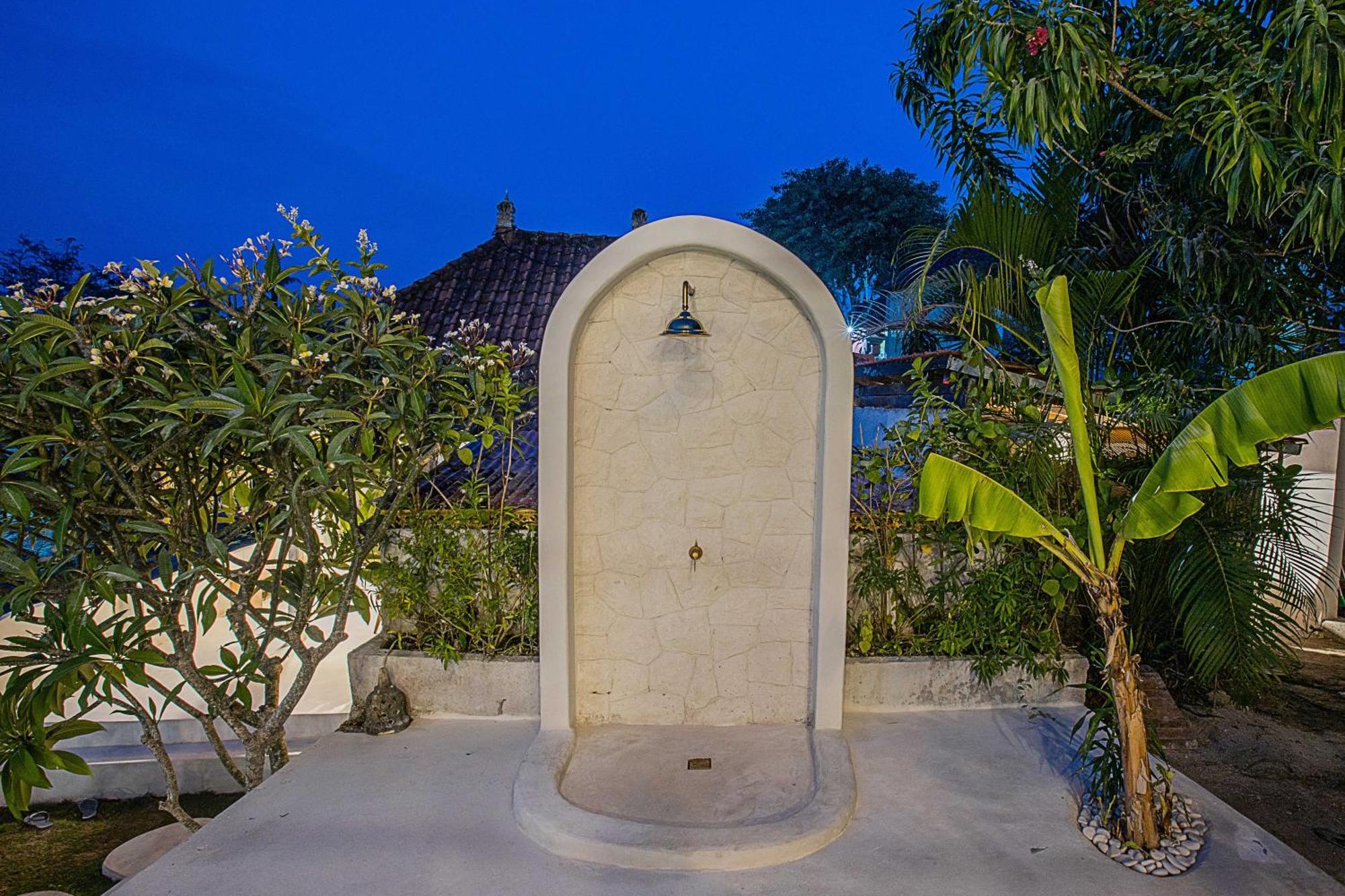 The Puncak Private Villa レンボンガン島 エクステリア 写真