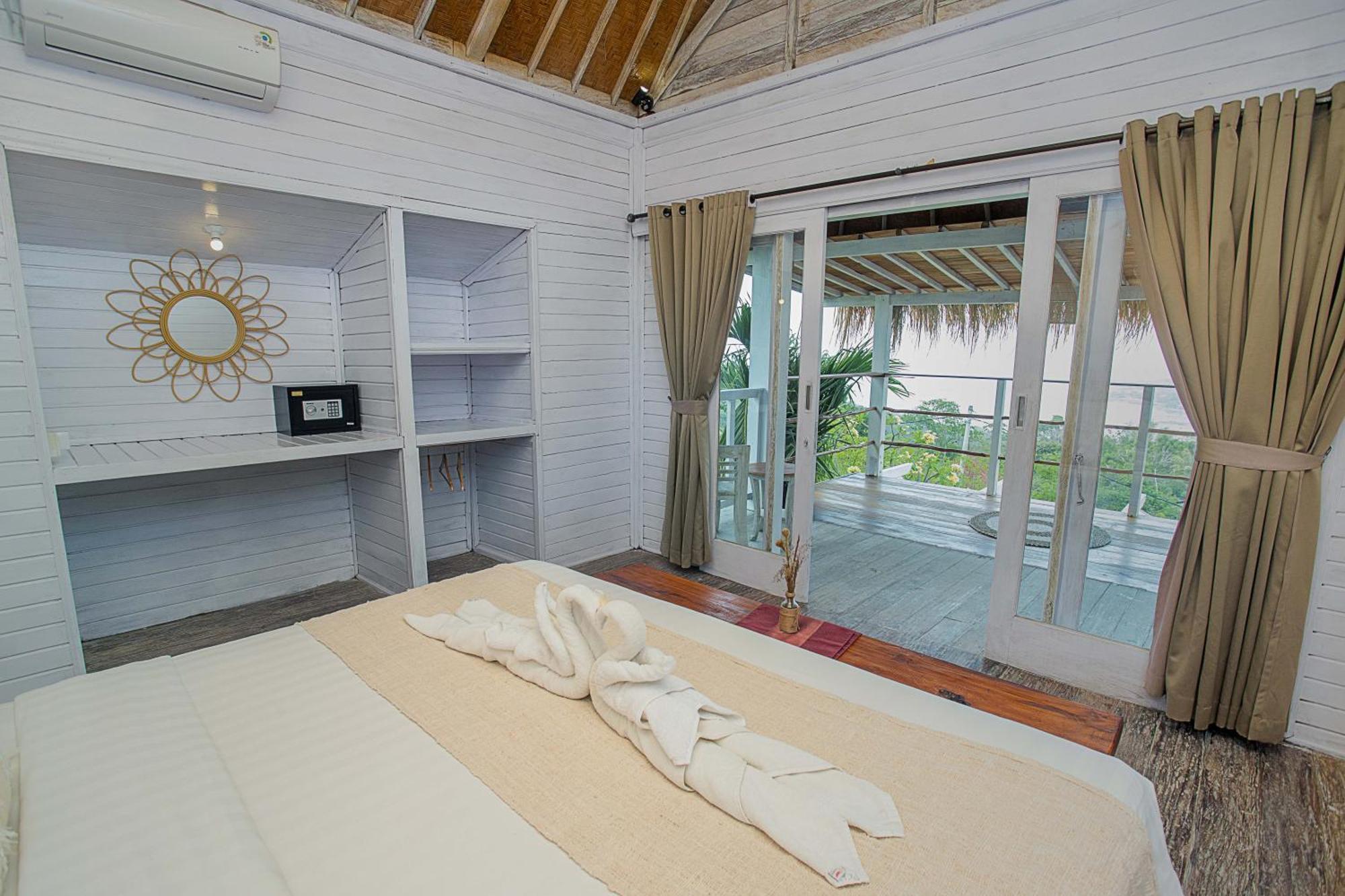 The Puncak Private Villa レンボンガン島 エクステリア 写真