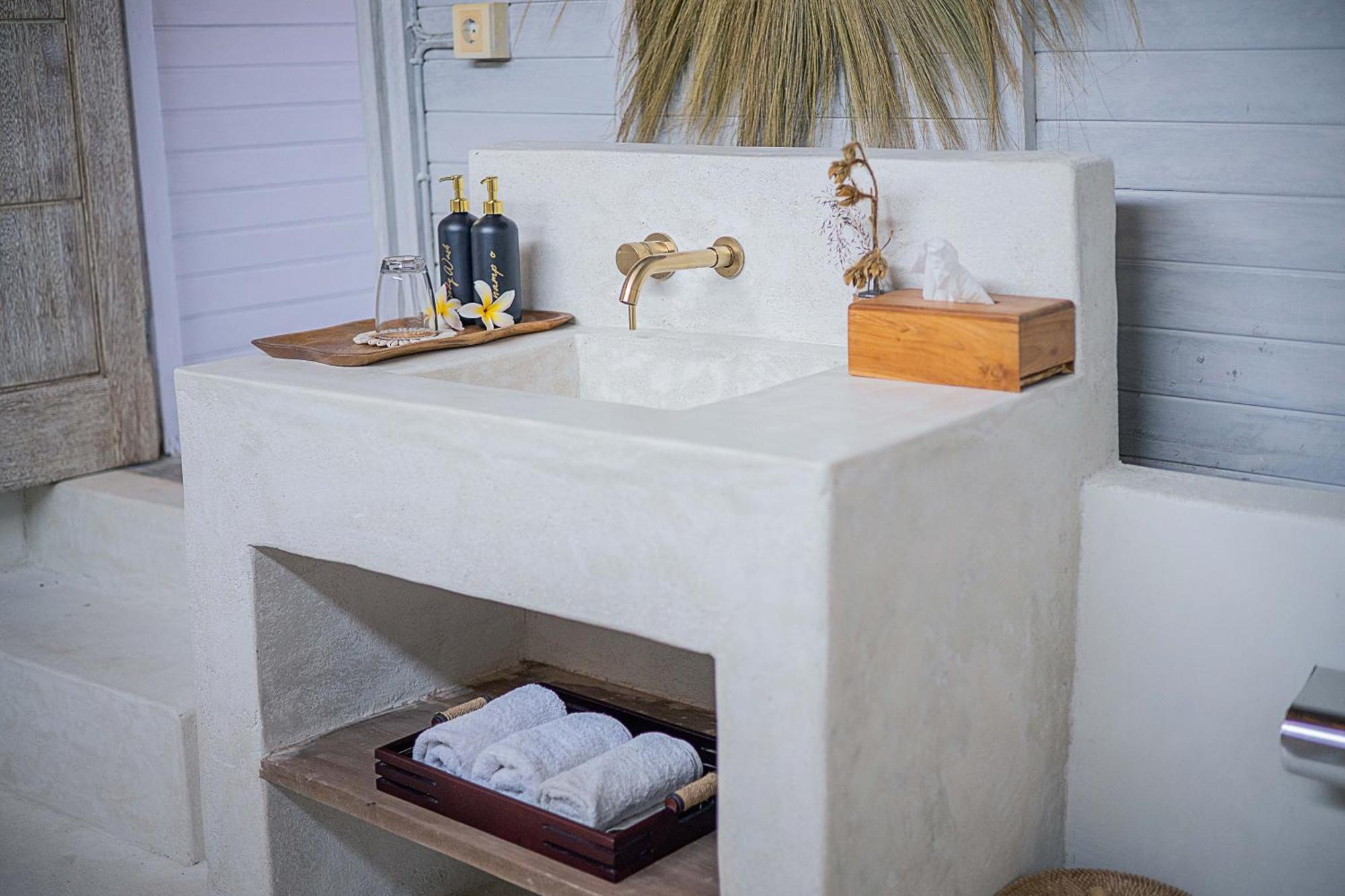 The Puncak Private Villa レンボンガン島 エクステリア 写真