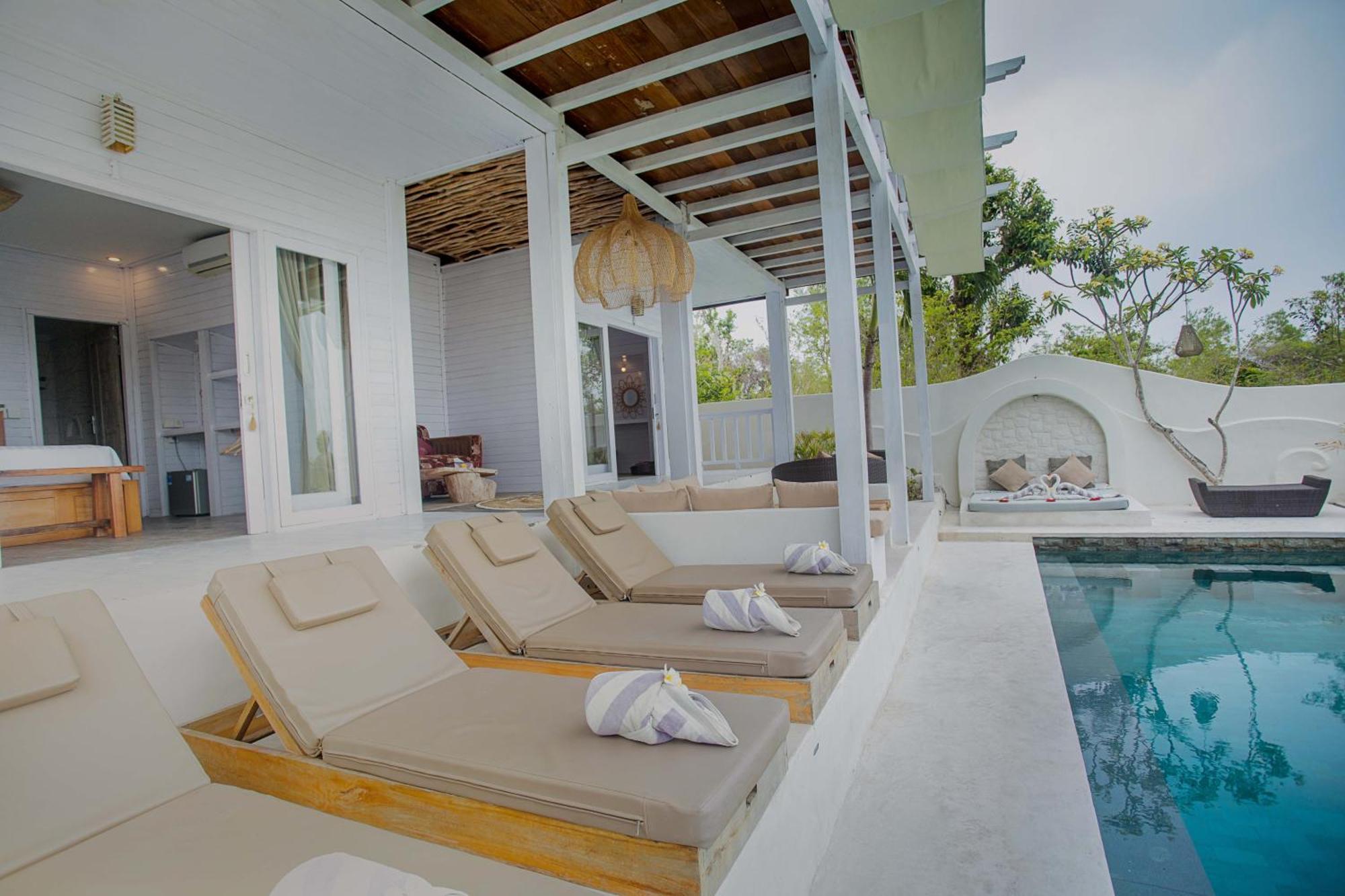The Puncak Private Villa レンボンガン島 エクステリア 写真